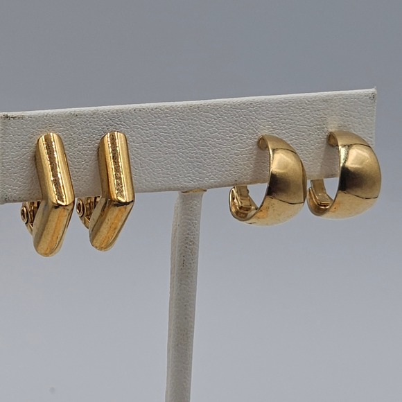 VTG Trifari + Monet Gold Tone Clip-On Earrings Stmt Elegant Classy Style Fashion - Picture 2 of 15